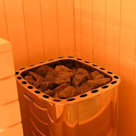 Nocleg ze śniadaniem Cannes - Grota Solna, Sauna Finska *