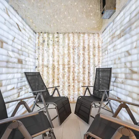 Oda ve Kahvaltı Cannes - Grota Solna, Sauna Finska 4*