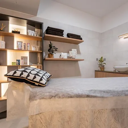 Cannes - Grota Solna, Sauna Finska Bed & Breakfast