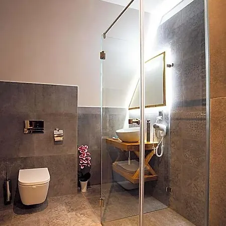 Cannes - Grota Solna, Sauna Finska ベッド・アンド・ブレックファスト 4*